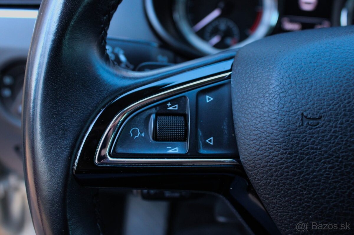 Škoda Octavia Combi 2.0 TDI Team DSG - 11