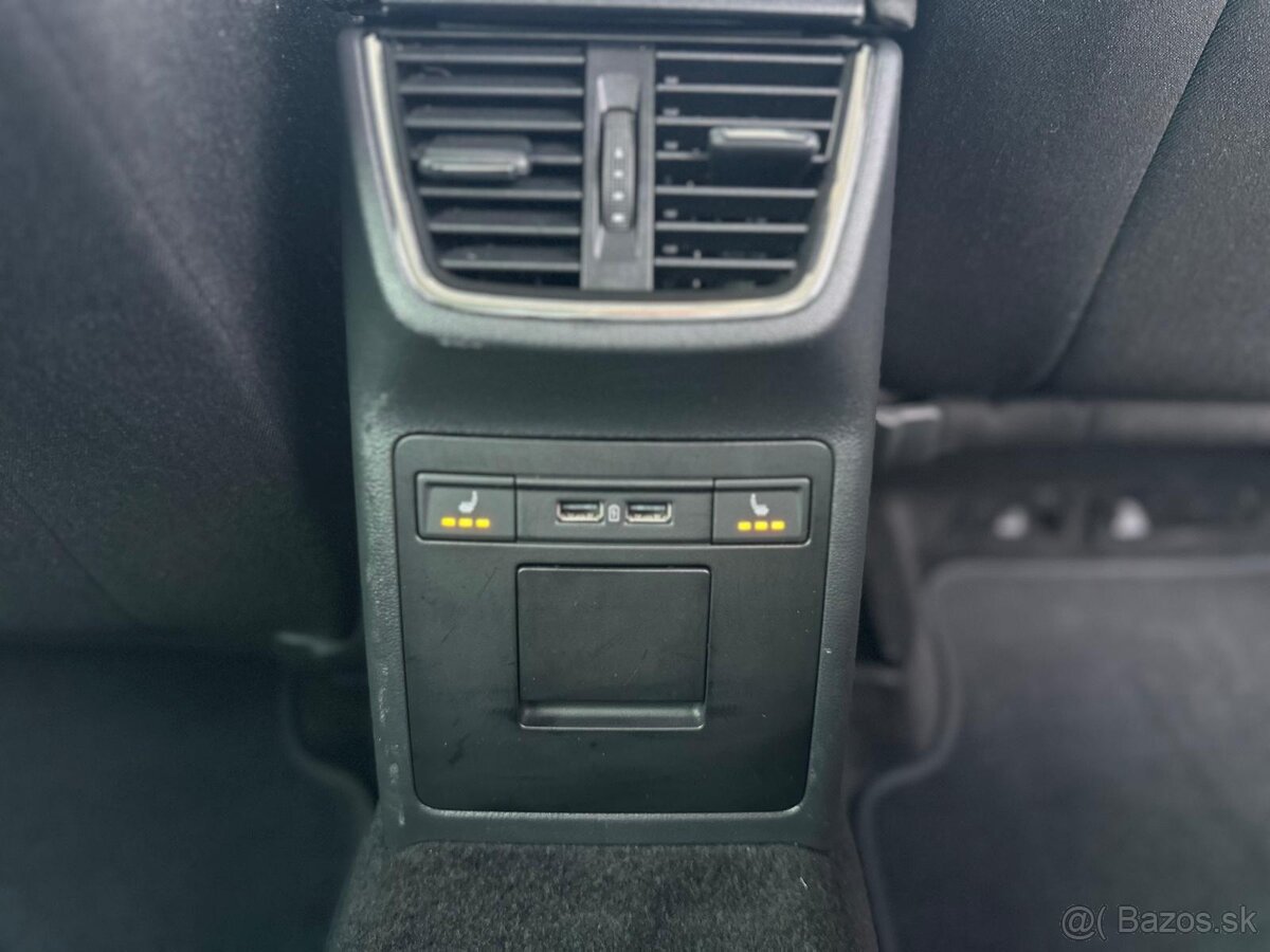 Škoda Octavia Combi 2.0 TDI DSG - 11