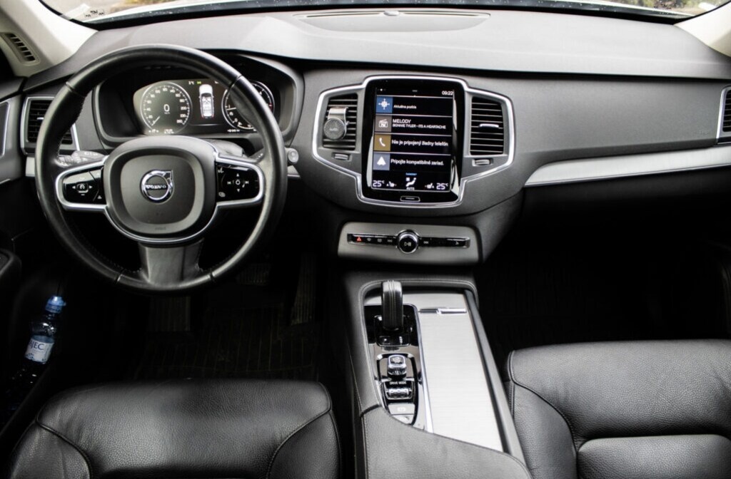 Volvo XC90 2.0 B5 Drive-E AWD A/T (2019) - 11