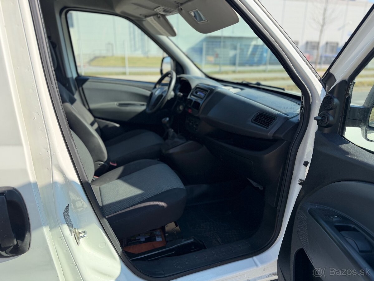 Fiat Doblo 2015 1.majitel 1.3 multijet - 11