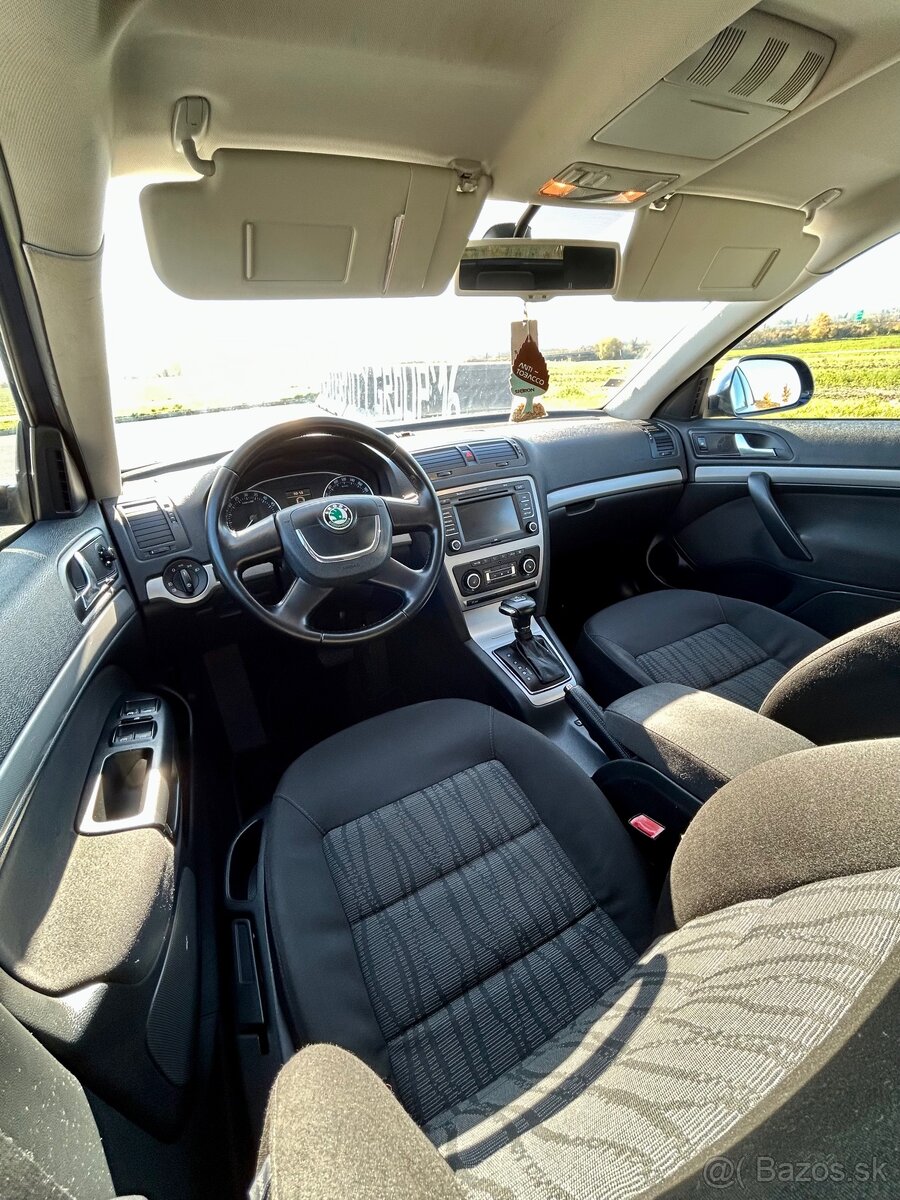 Škoda Octavia 2 2.0 TDi 103kw DSG CommonRail Elegance - 11