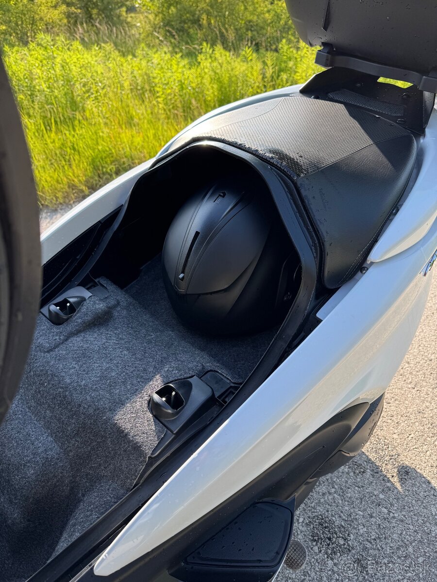 Yamaha Majesty 400 - 11