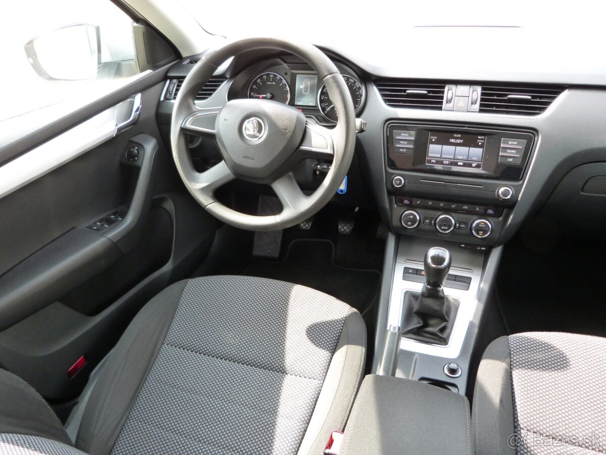 Škoda Octavia Combi 1.6 TDI Ambition - 11