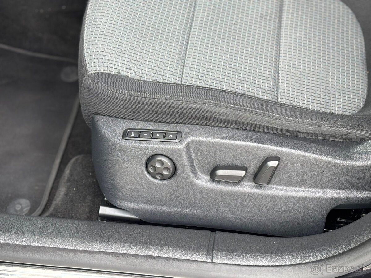 Škoda Superb Combi 2.0 TDI CR DSG 273000km 2011 - 11