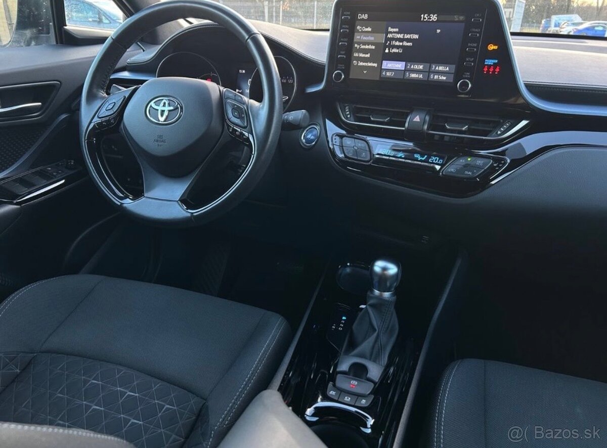 Toyota C-HR 2021 2.0 Benzín/elektrina 135kw Automat - 11