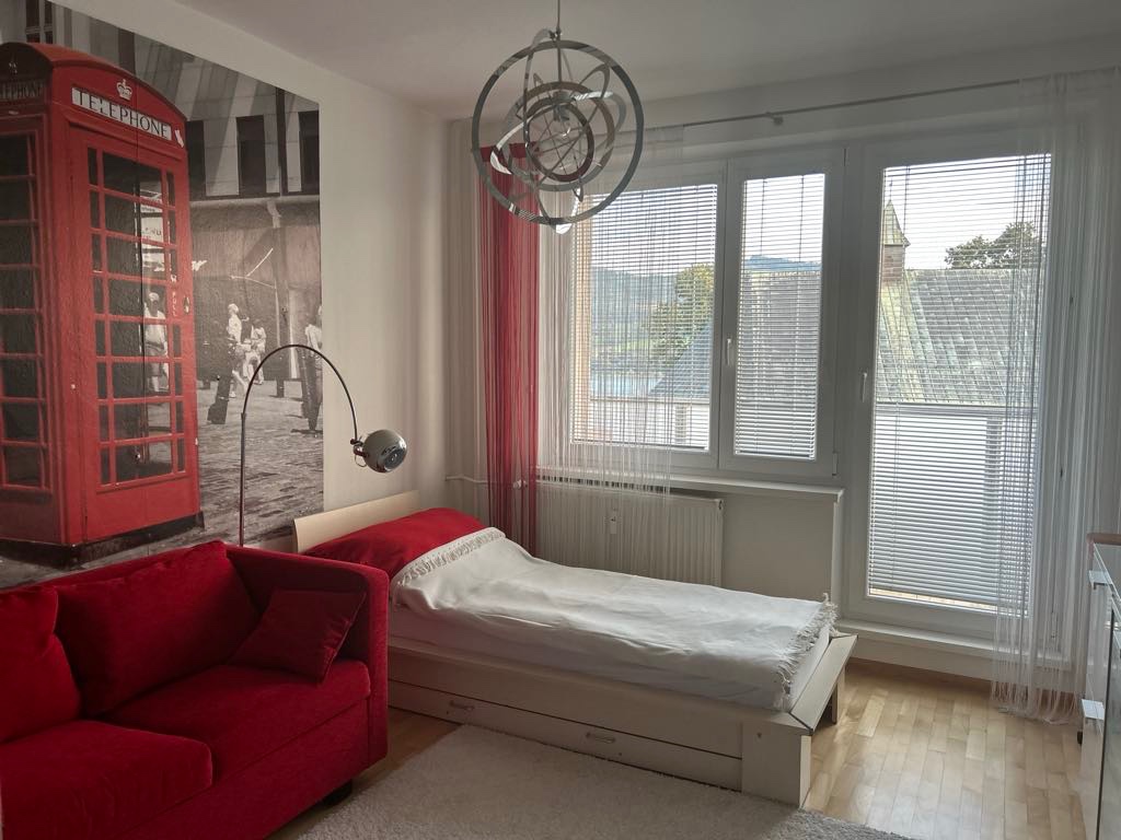 Plne zariadený 4 izbový byt v centre Námestova - 11