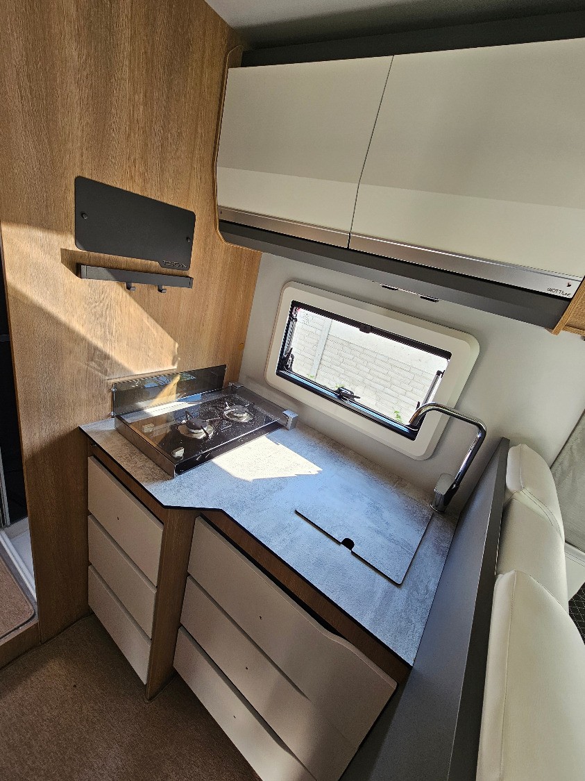 Karavany a obytné autá Giottiline - 11