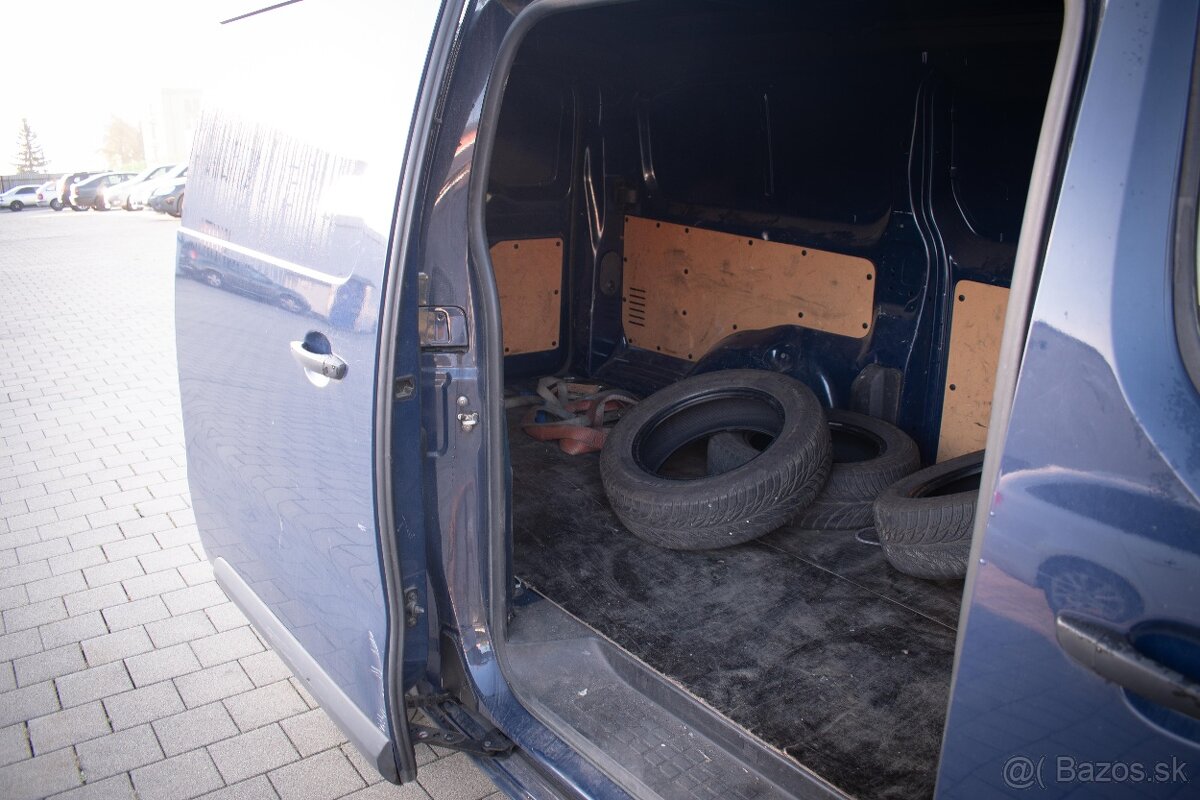 Toyota proace 2.0 diesel long - predĺžená verzia - 11