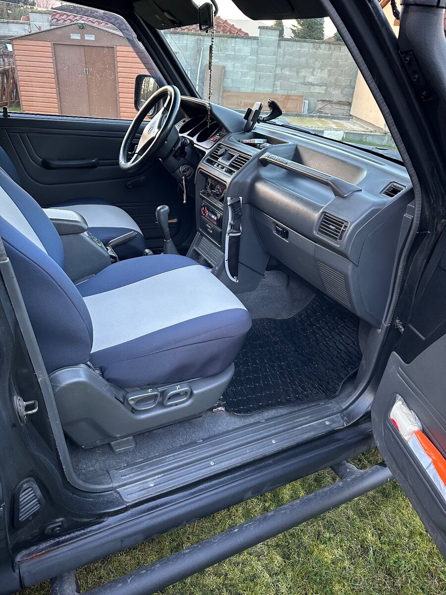 Mitsubishi Pajero - 11