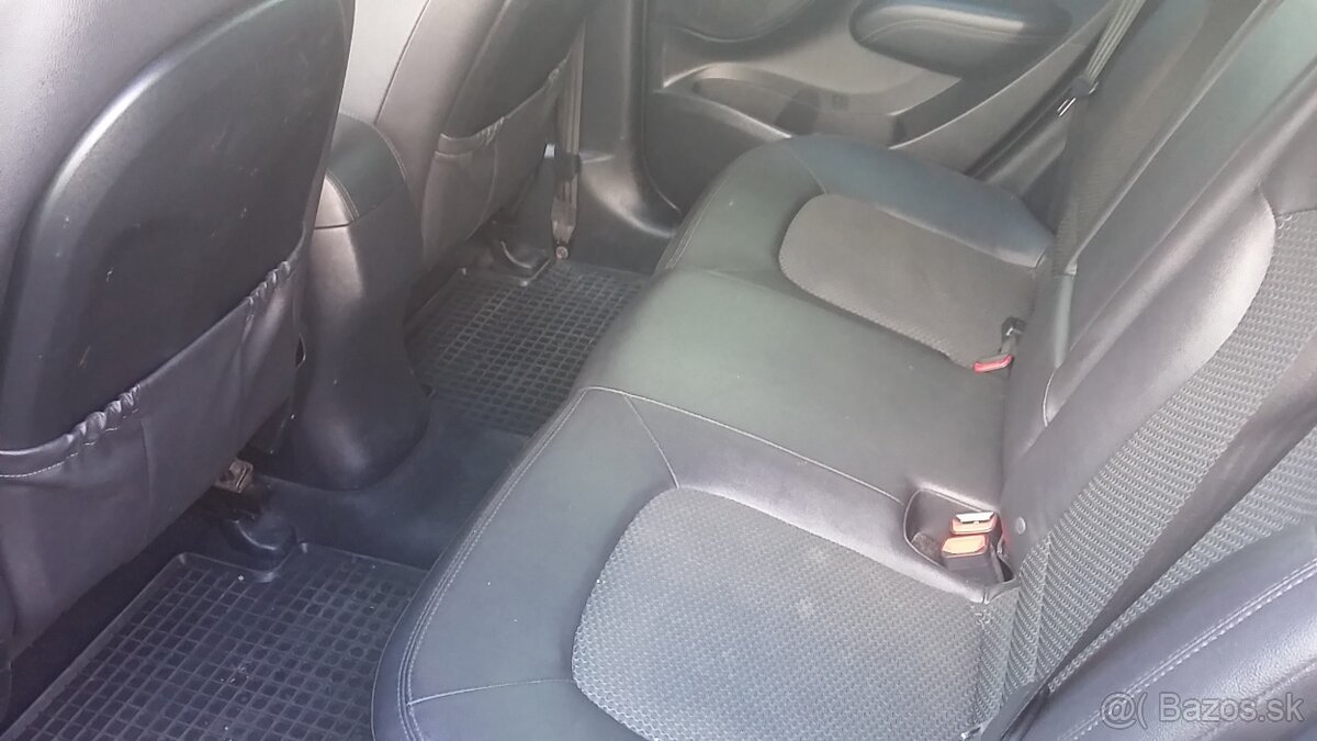 HYUNDAI ix35 1.6GDI MT 2013 - 11