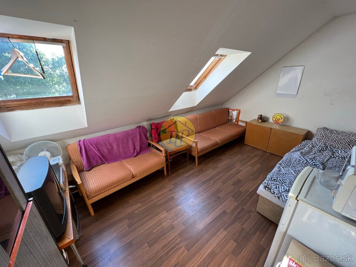 Rodinný dom / vila s veľkým pozemkom na predaj - Dunakiliti - 11