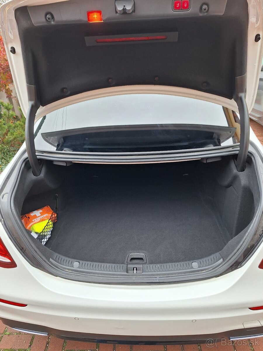 Predam Mercedes W213 220d SR+SK - 11