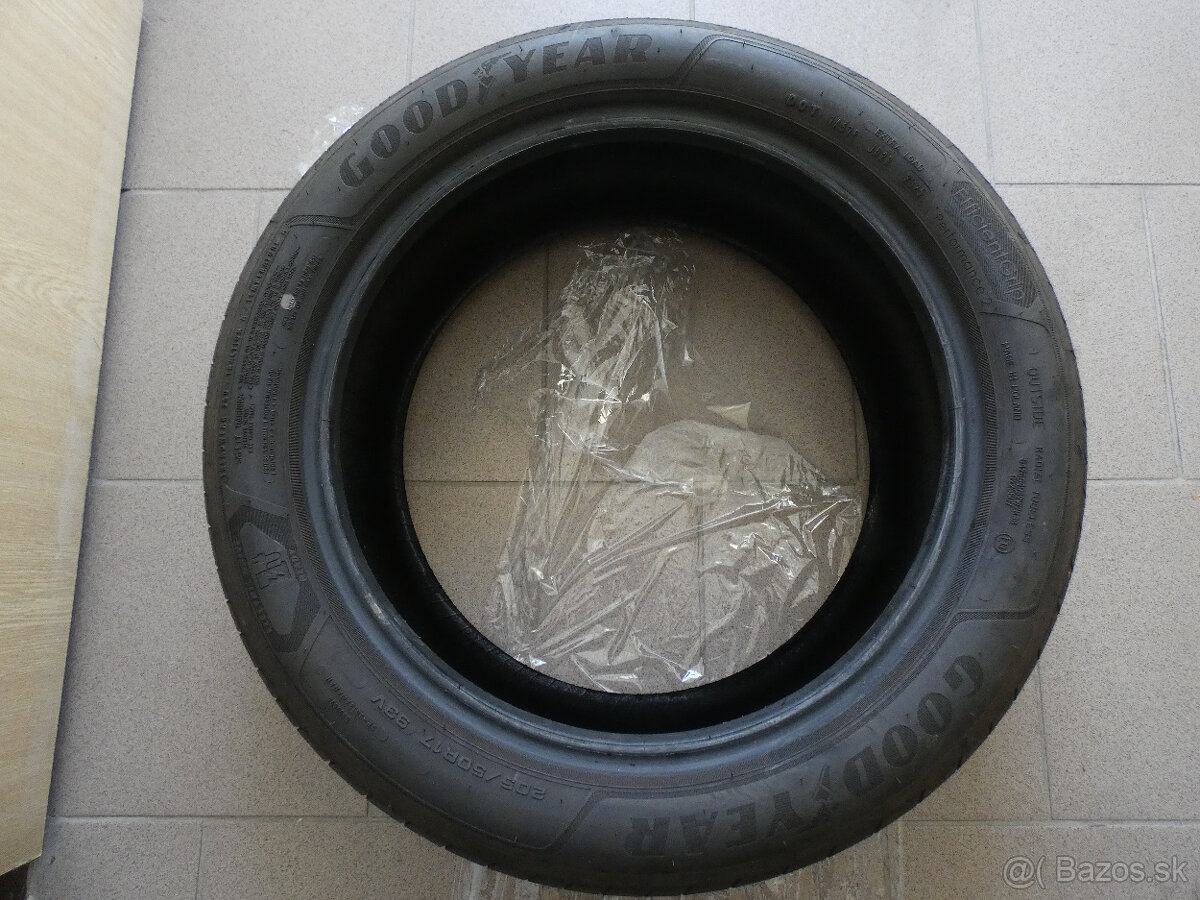 Predám pneumatiky goodyear efficientgrip performance - 11