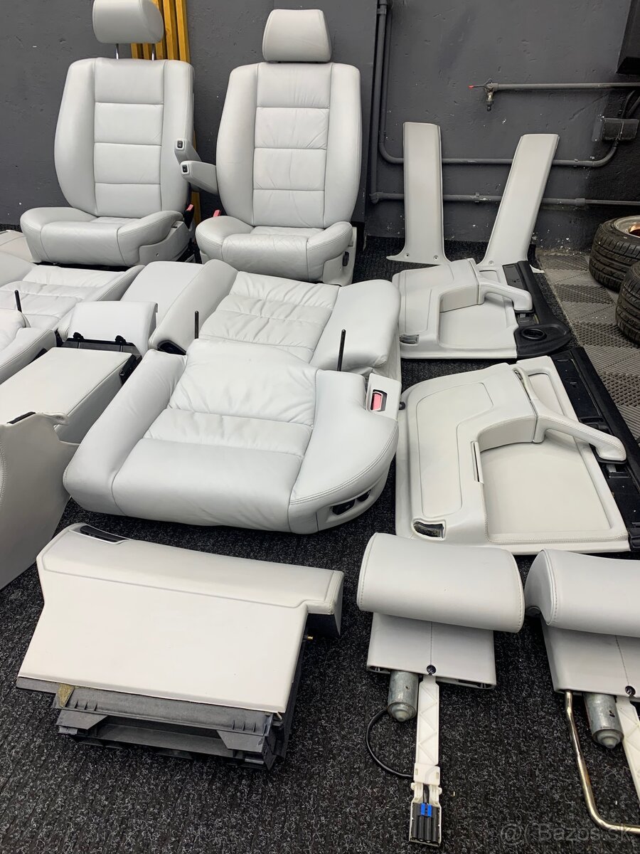 Biely interiér pre bmw e32 long - 11