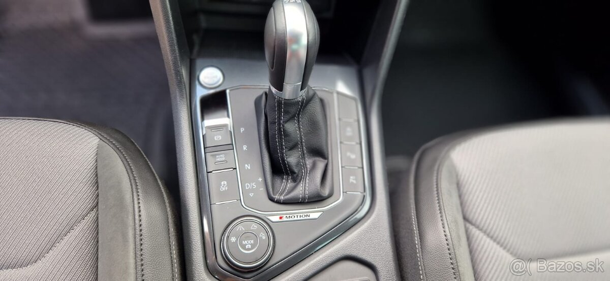 VW Tiguan 2.0 TDI R-Line 4Motion - 11