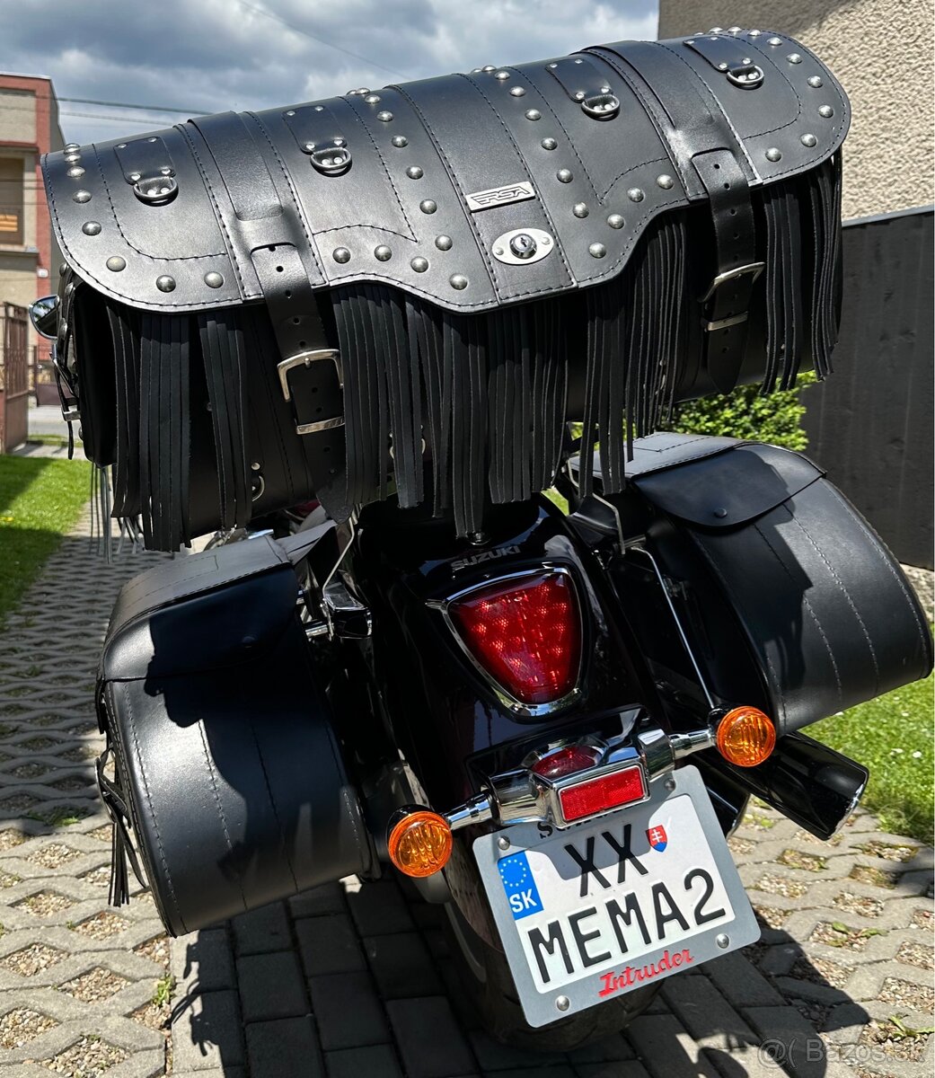 Suzuki Intruder VLR1800 - 11