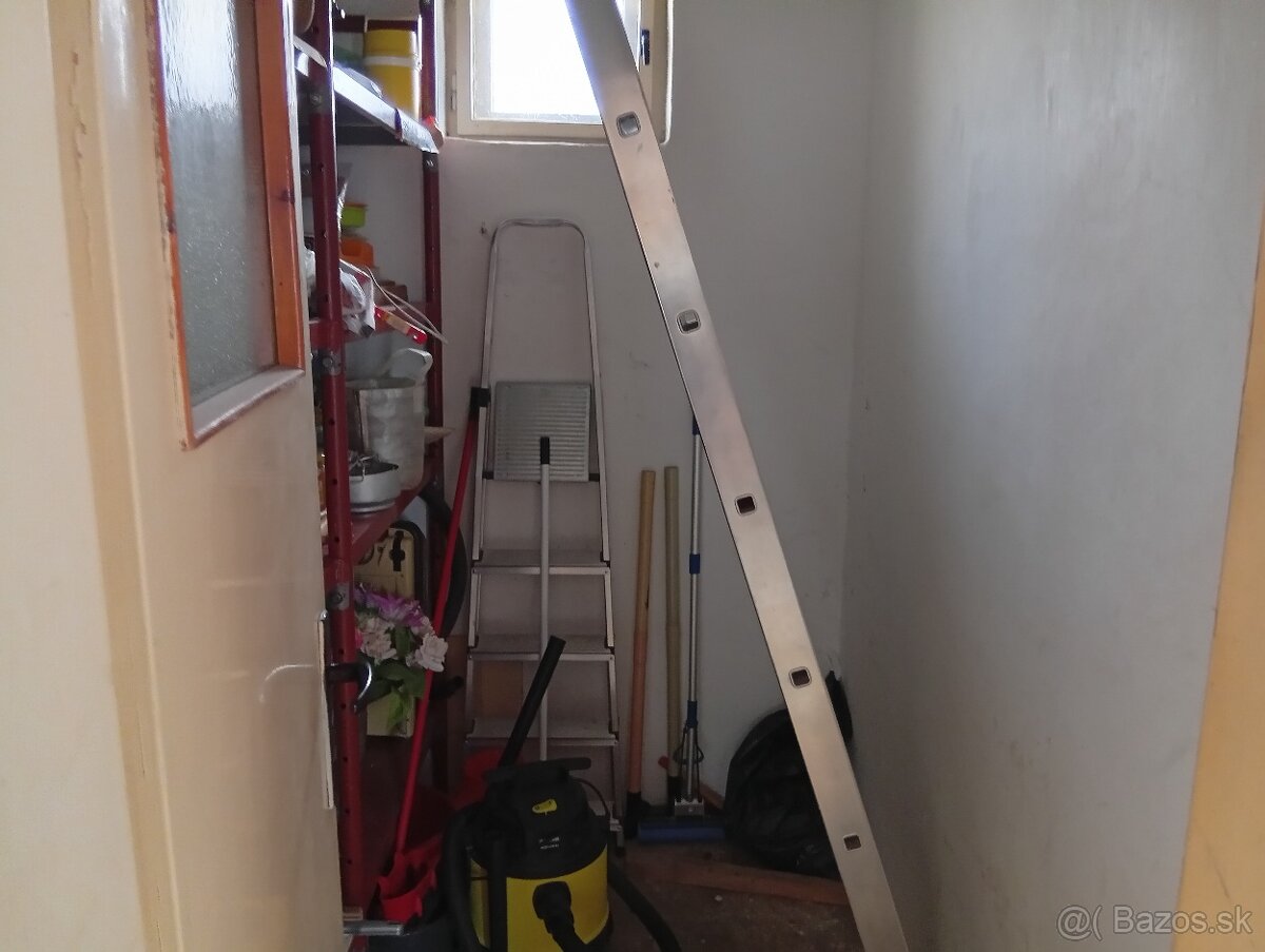 Predám Rodinný dom v dobrom stave - Dulovce - 11