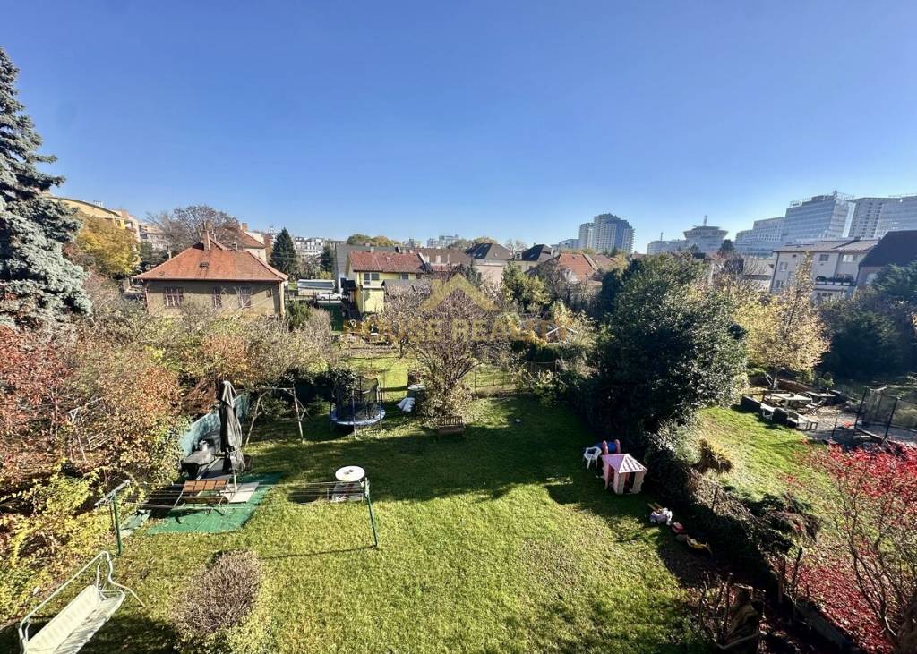 Prenájom moderný 3 izb. byt, Trenčianska ulica, Bratislava I - 11