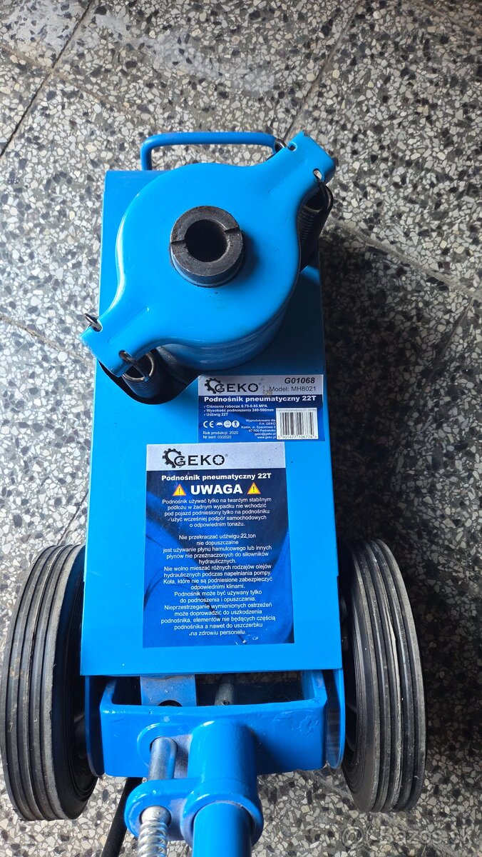 Predám hydraulický zdvihák - 11