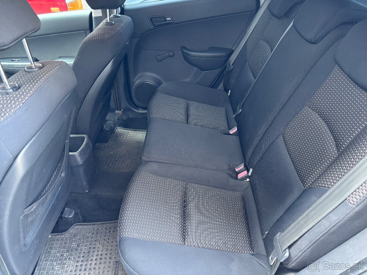 Hyundai i30,1.4 cvvt,M5 - 11