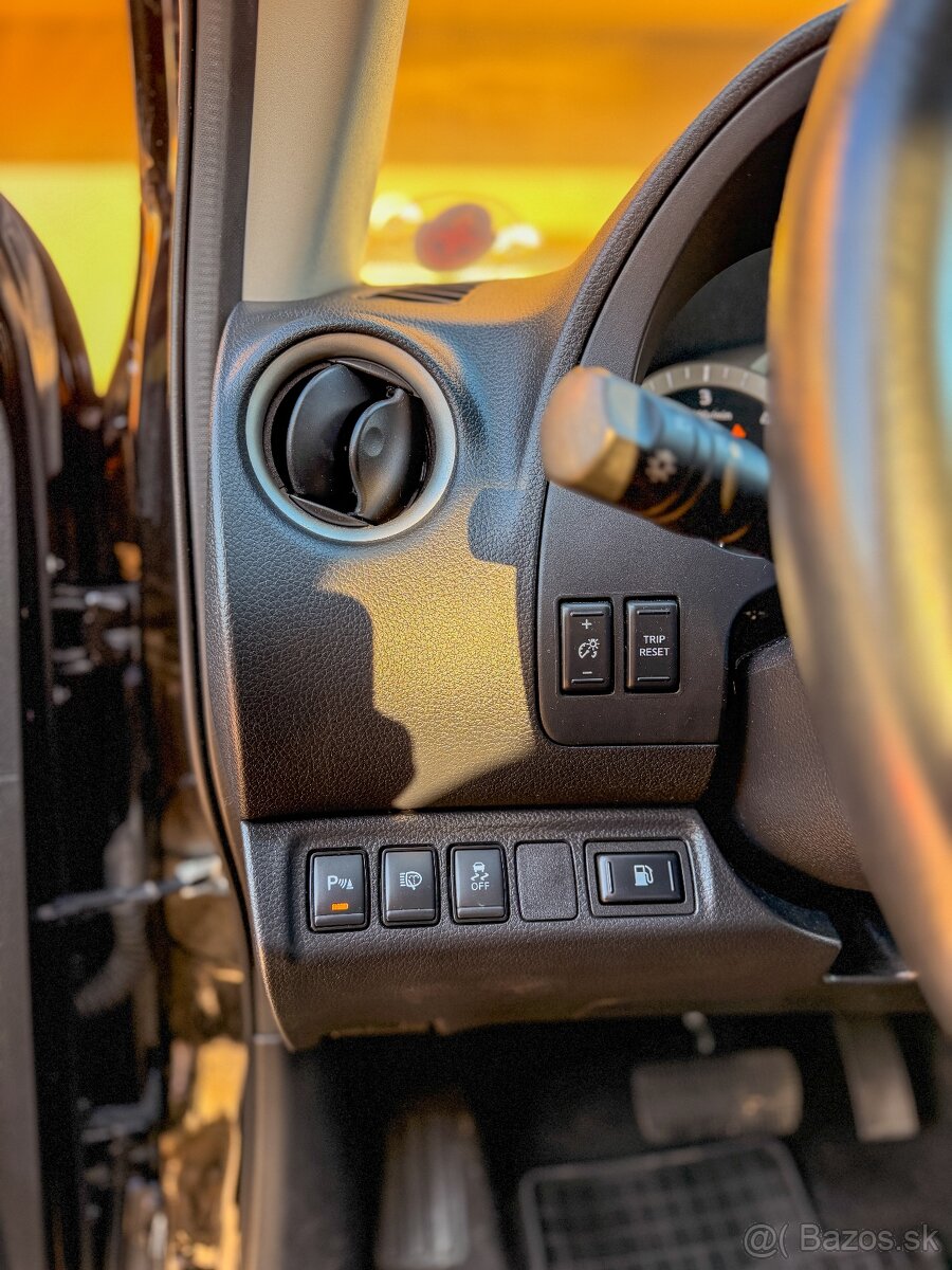 Renault Alaskan 2.3 dCi Twin Turbo - 11