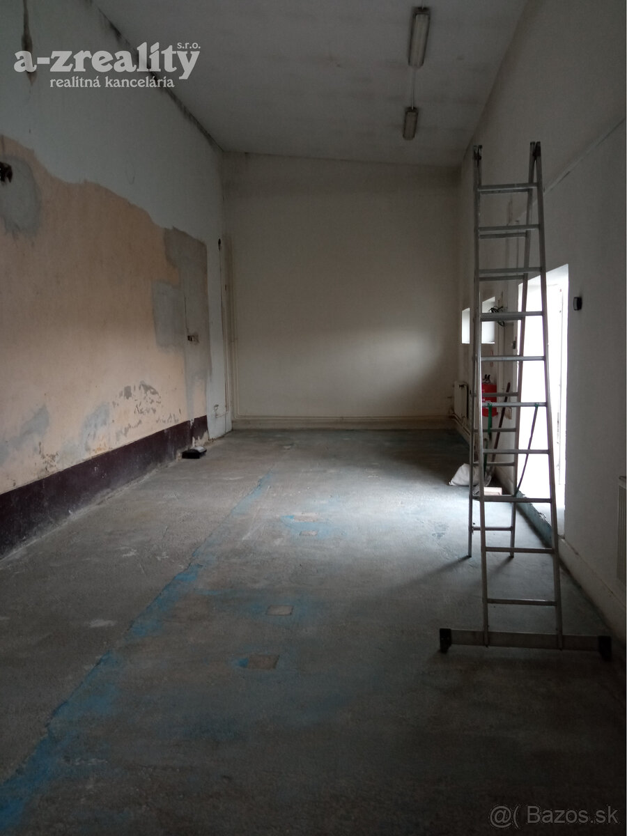 Znížená cena Komerčný objekt v Zemianskej Olči na predaj - 11