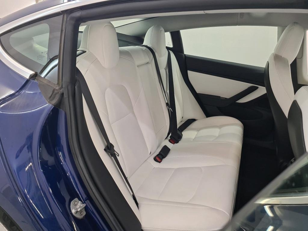 Tesla model 3 Long range , 4x4, 140000km, odpocet DPH - 11