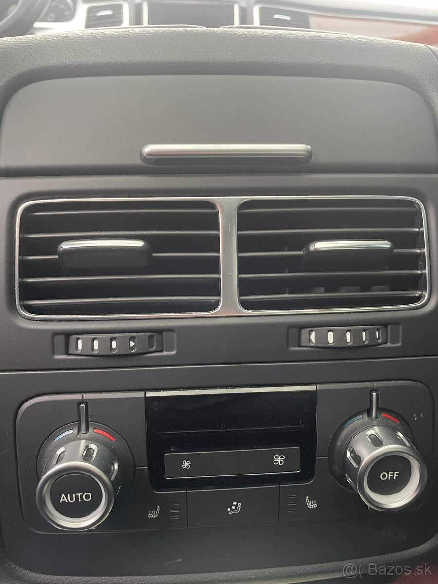 Volkswagen VW Touareg 4.2 TDI R-Line V8 2014 7p - 11