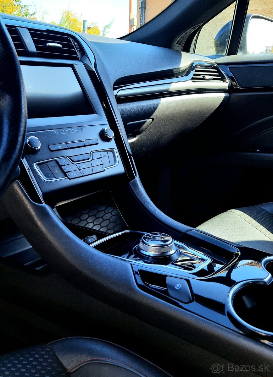 Predám Ford Mondeo Combi 2.0 TDCi EcoBlue ST-Line A/T - 11