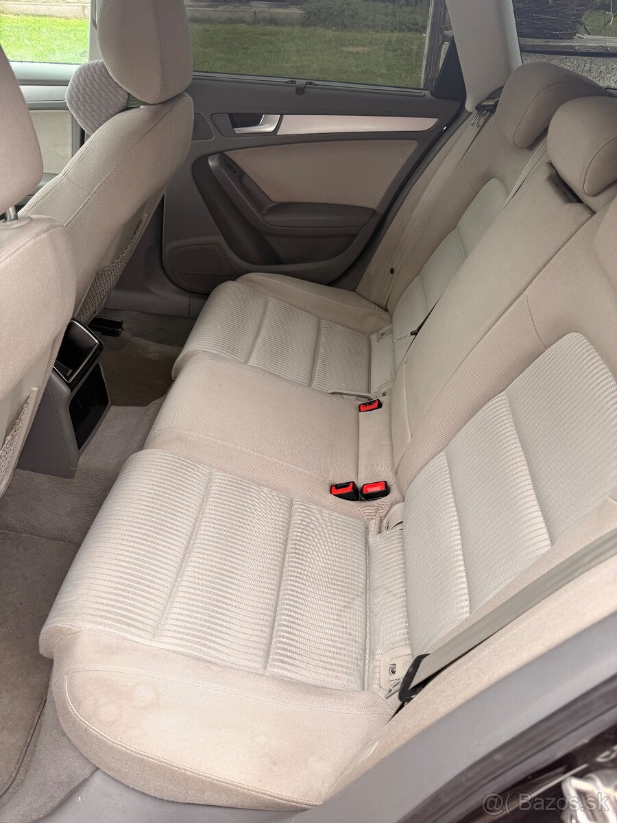 Audi A4 B8 2.0 TDI 105kw - 11