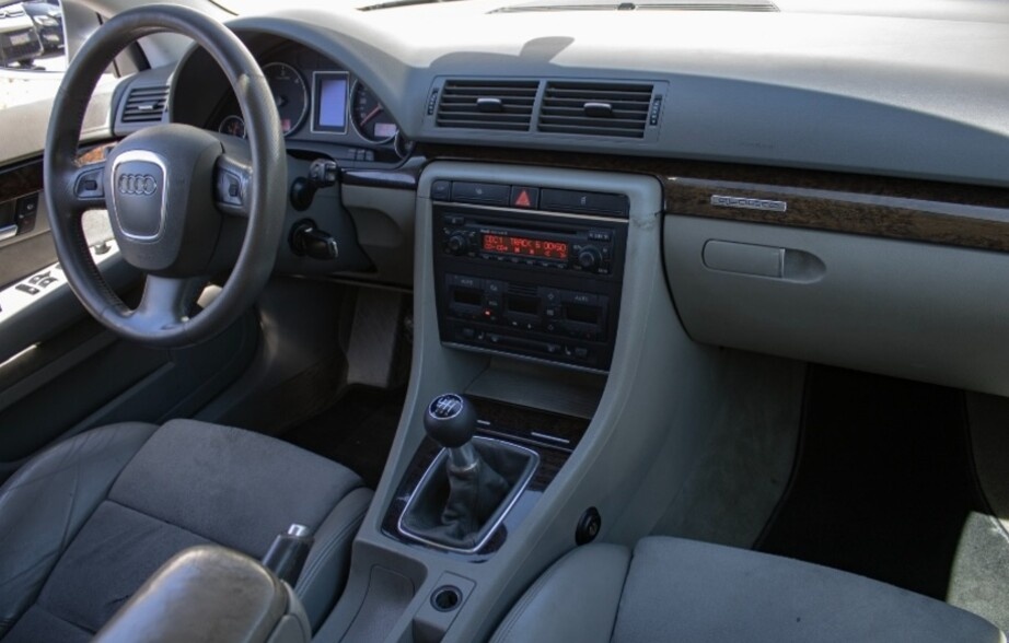 AUDI A4 2.0 TDI QUATTRO - 11