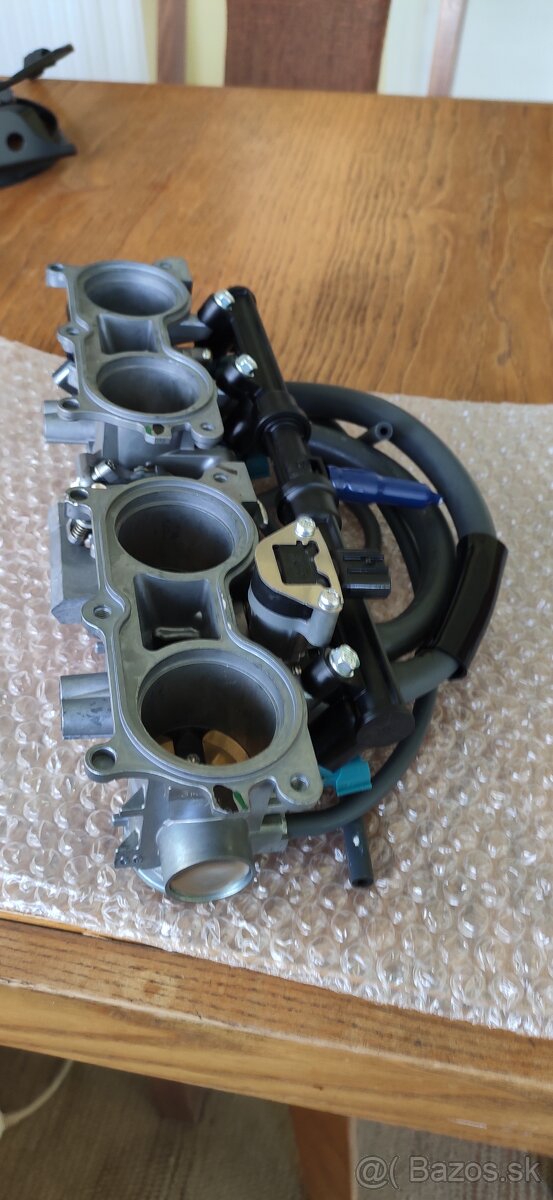 Teleso škrtiacej klapky Honda CBF1000 - 11