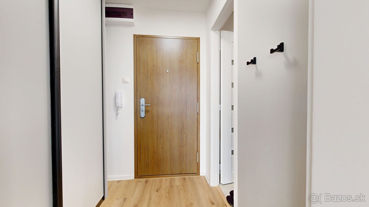 1-izbový bauring po kompletnej rekonštrukcii – vyvýšené príz - 11