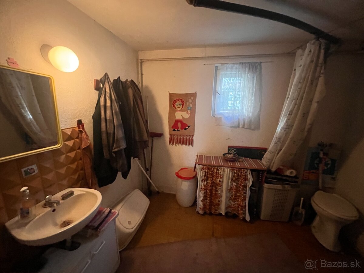 MAĎARSKO - SZALONNA - 5 IZBOVÝ ZREKONŠTRUOVANÝ RD - 11