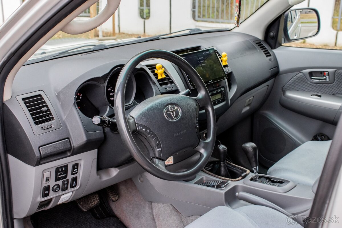 Toyota Hilux DC 3.0 4x4 - 11