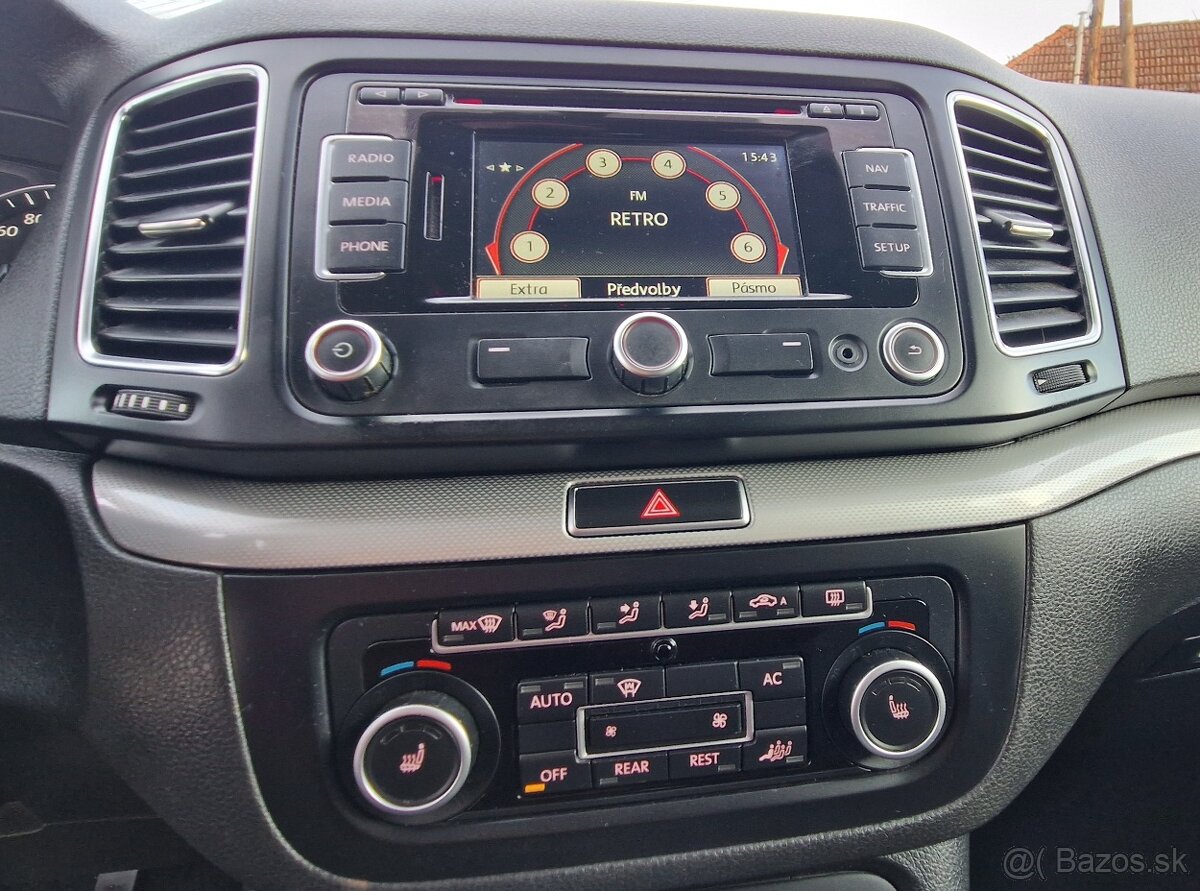 Volkswagen Sharan 2.0 tdi 4x4 7-miestne - 11