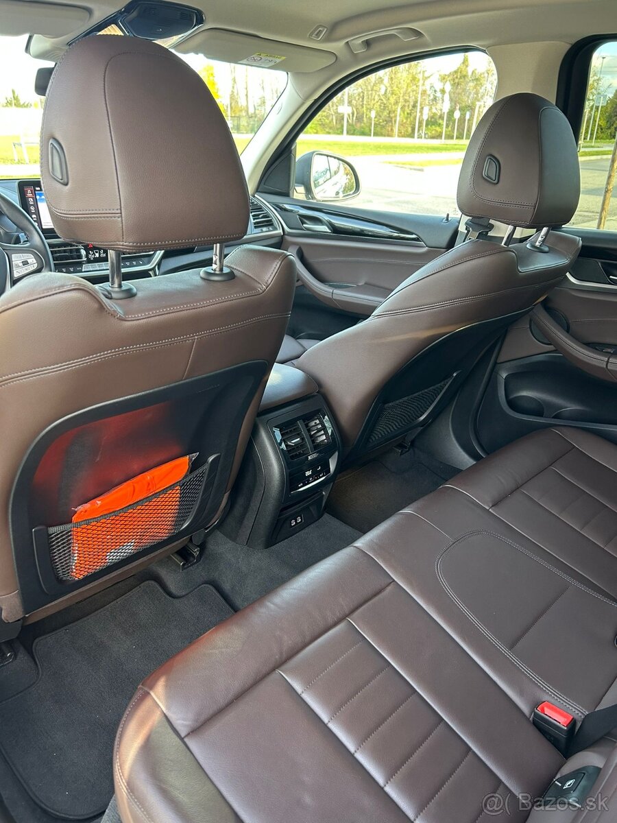 Predám BMW X3 3.0d Luxury, r. 2022 - odpočet DPH - 11