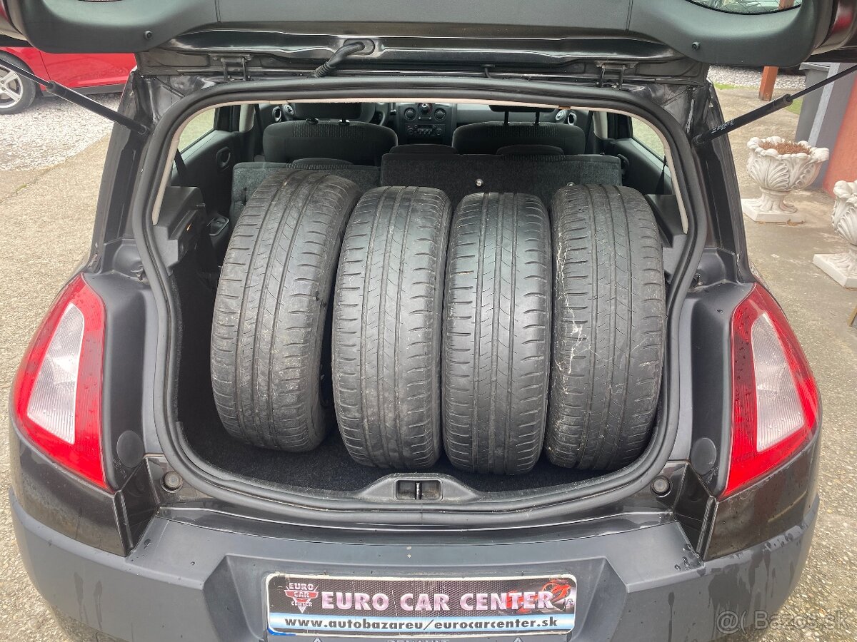 Renault Megane 1.5 dCi Dynamique Confort - 11