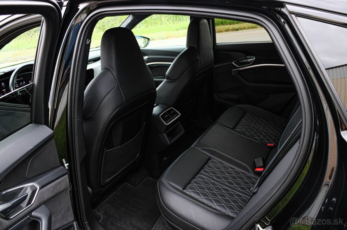 Audi E-tron S quattro - 11