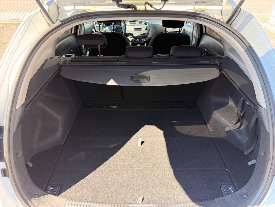 Kia ceed 1.6 CRDi VGT Gold - 11