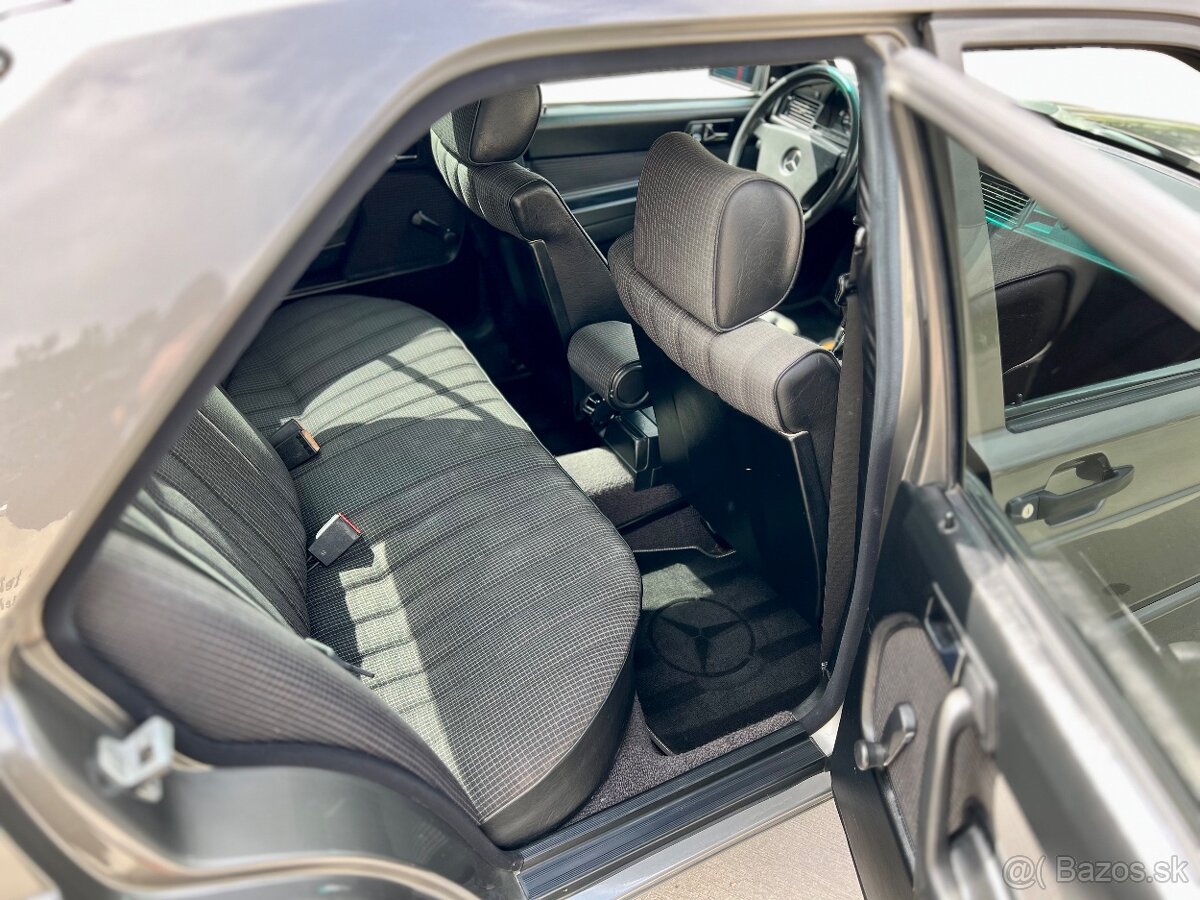 Mercedes 190e w201 - 11