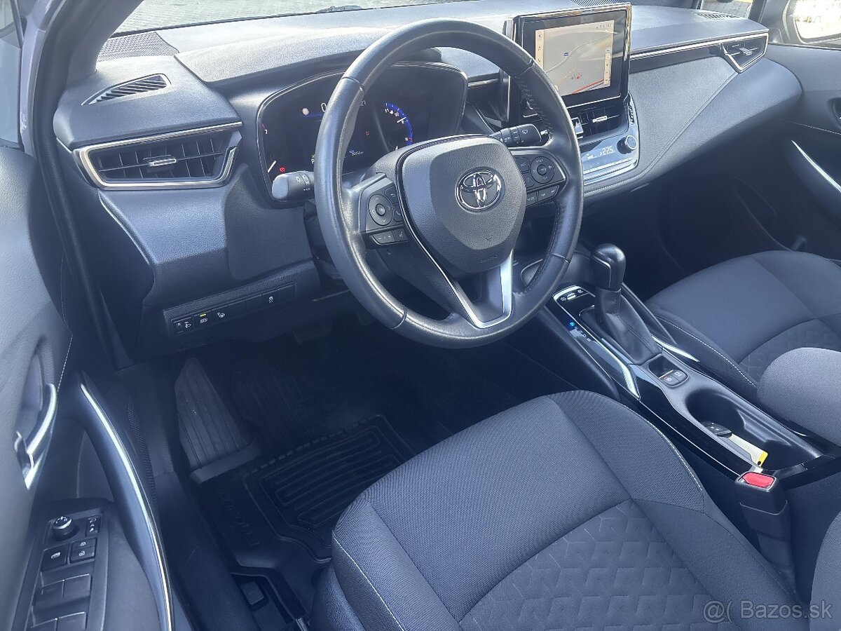 Toyota Corolla Touring Sports 1.8 Hybrid e-CVT 2021 - DPH - 11