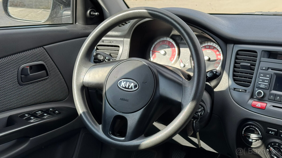 Kia Rio 1.4 LX - 11