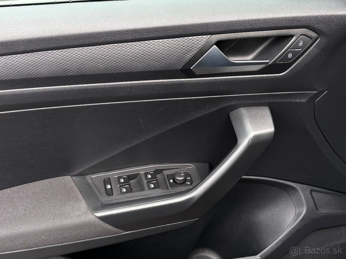 Volkswagen T-Roc 1.5 TSI BMT DSG - 11