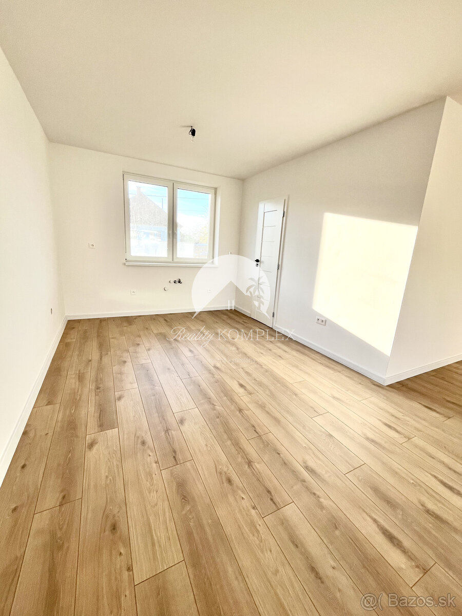 Reality KOMPLEX s.r.o., Vám ponúka na predaj moderný 4-izbov - 11