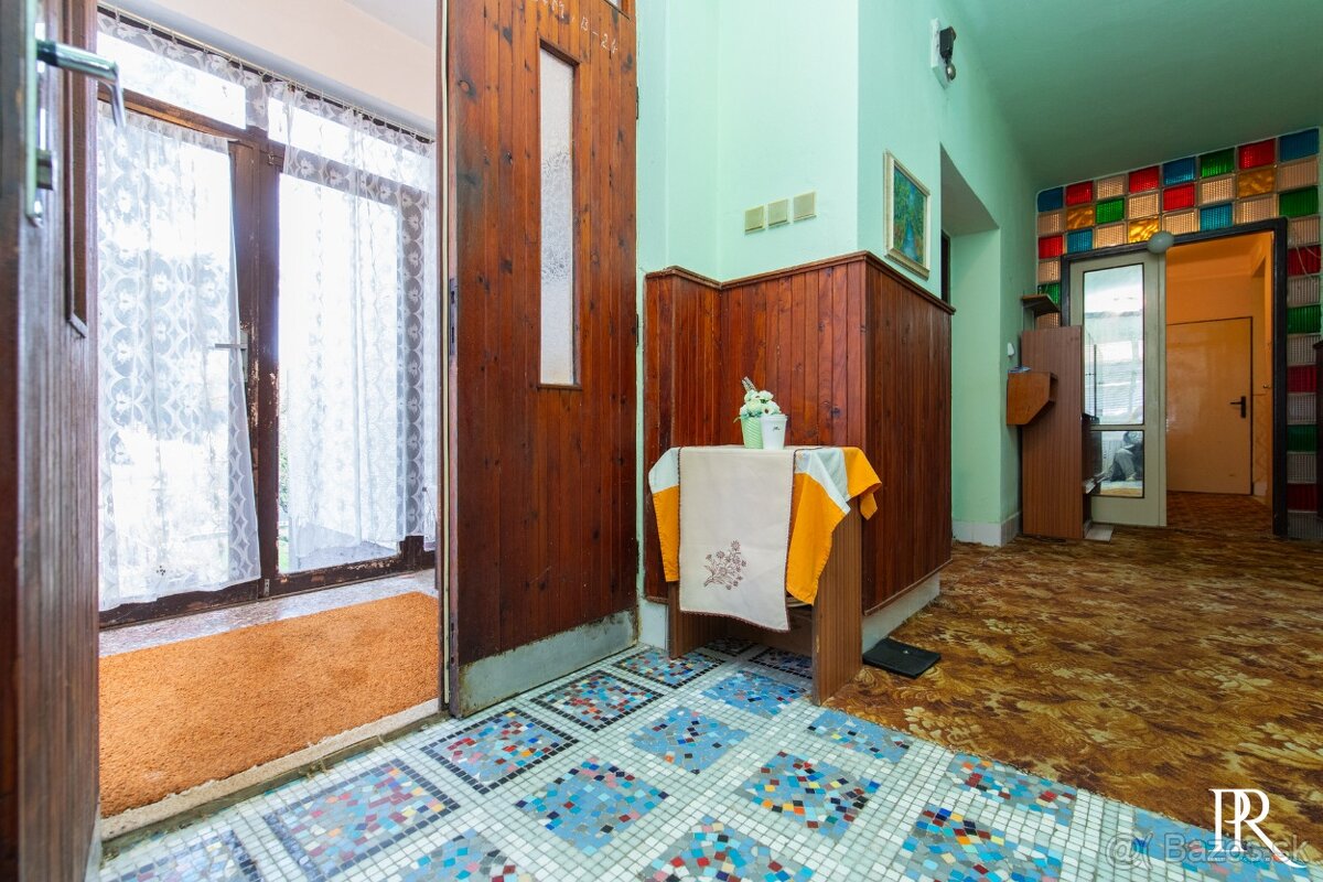 PREDAJ 5 IZBOVÝ RODINNÝ DOM S GARÁŽOU, DOLNÉ TRHOVIŠTE - 11