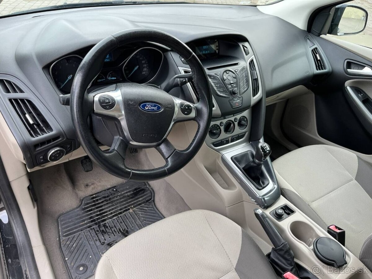 Ford Focus 1.0 EcoBoost - 11