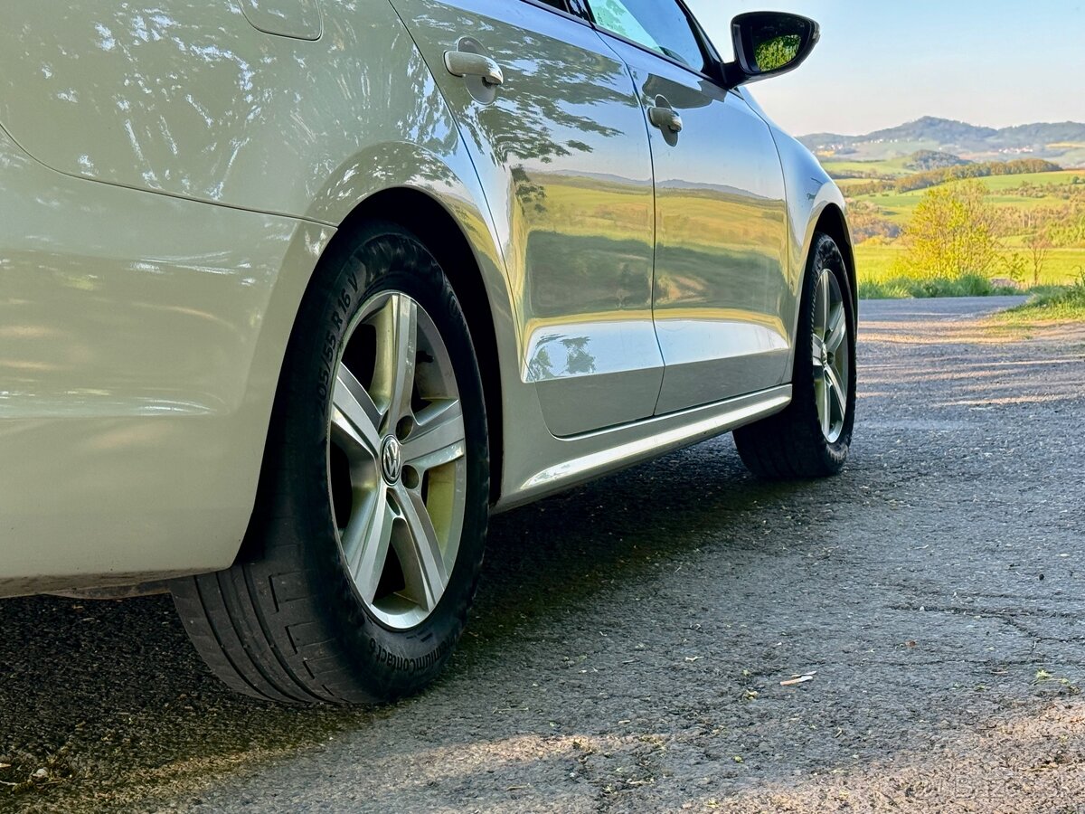 Volkswagen Jetta len 122tis km - 11
