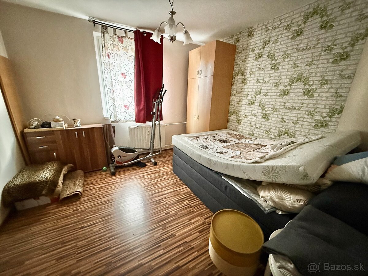 Byt 2+1 s loggiou sídl. Mier, Sp. Nová Ves - 11
