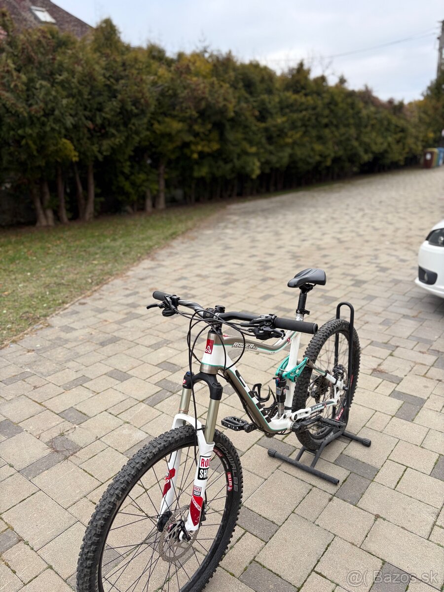 Celo odpružený bicykel - 11